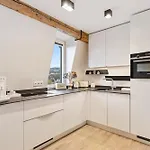 Apartament Modern Elegance In Historical Center