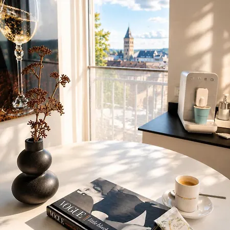 Apartamento Modern Elegance In Historical Center Trier