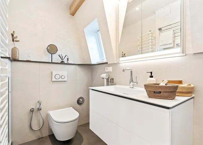 Modern Elegance In Historical Center アパート *